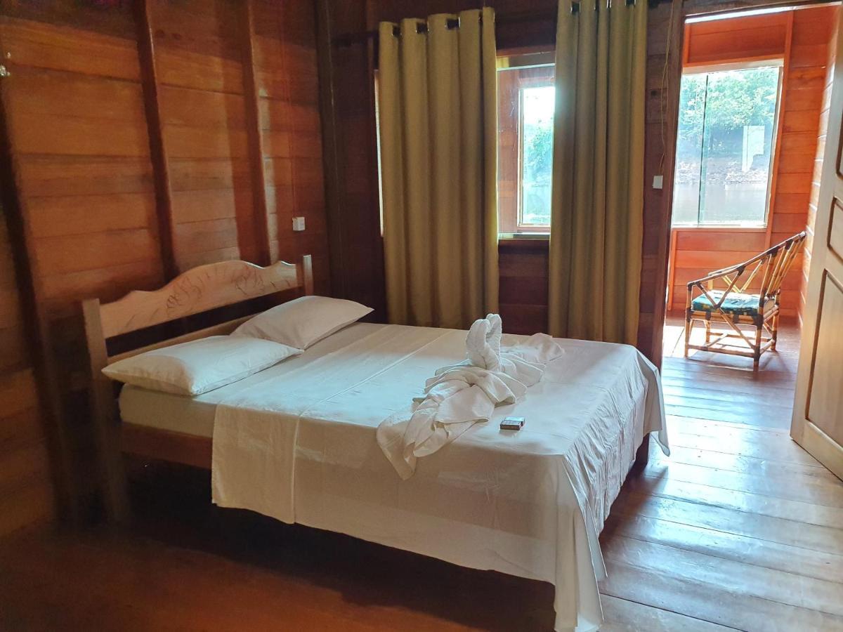 Amazon Arowana Lodge Careiro Exterior photo