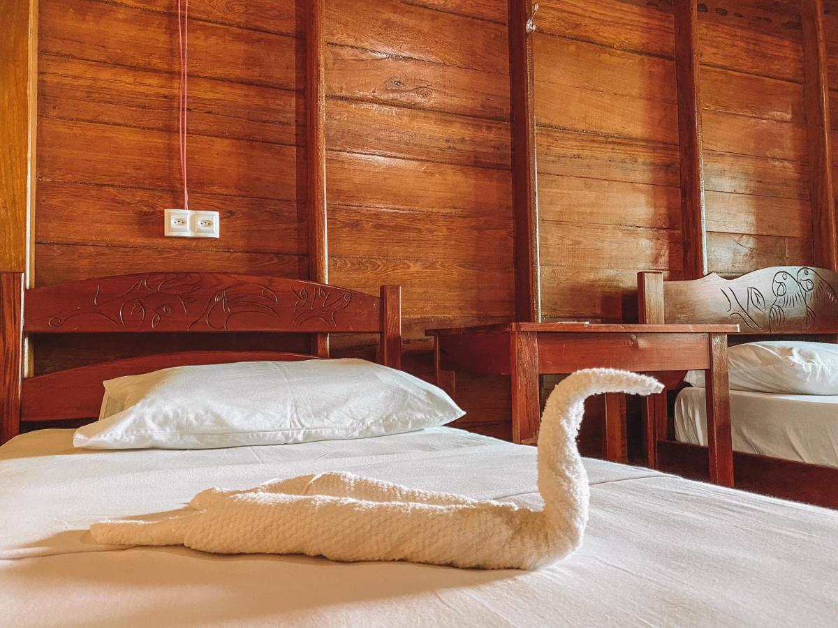 Amazon Arowana Lodge Careiro Exterior photo