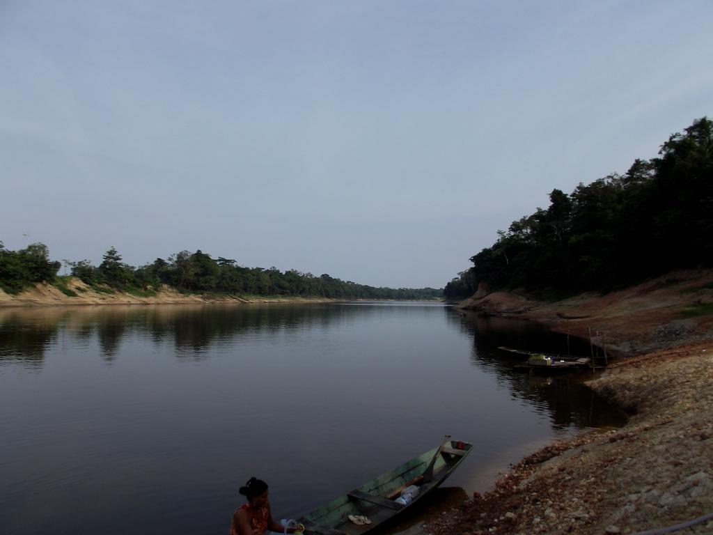 Amazon Arowana Lodge Careiro Exterior photo