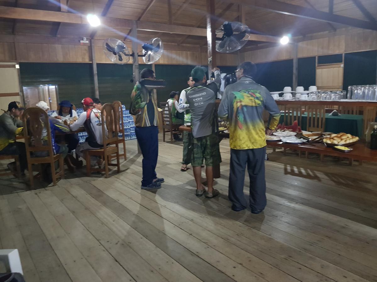 Amazon Arowana Lodge Careiro Exterior photo